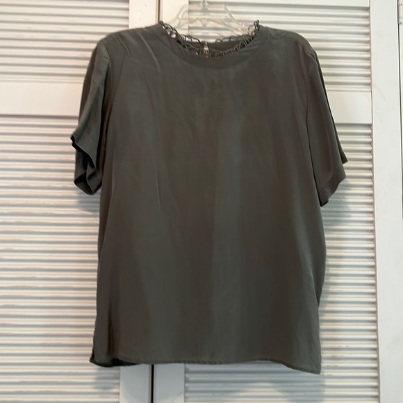 100% Silk Short Sleeve Tee Top - Picture 1 of 6
